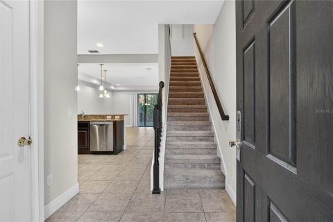 Adosado en venta en Davenport, Florida, 3 dormitorios, 151.62 m2 № 2226176 - foto 2