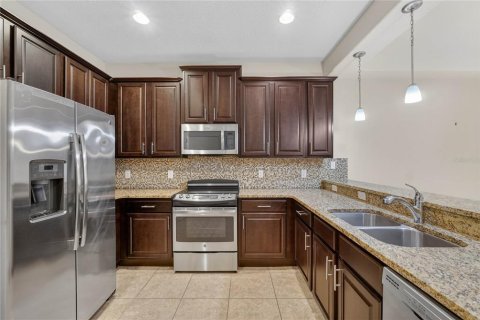 Adosado en venta en Davenport, Florida, 3 dormitorios, 151.62 m2 № 2226176 - foto 4