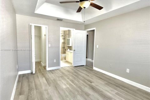 Touwnhouse à louer à Hialeah, Floride: 4 chambres, 139.35 m2 № 1939160 - photo 14