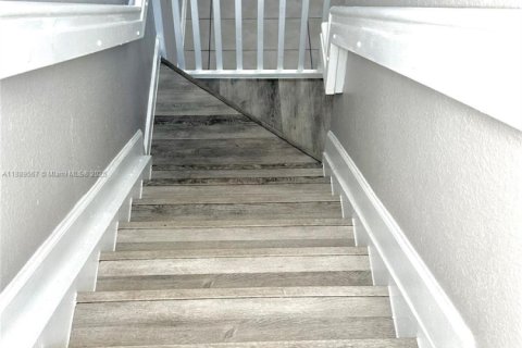 Touwnhouse à louer à Hialeah, Floride: 4 chambres, 139.35 m2 № 1939160 - photo 23