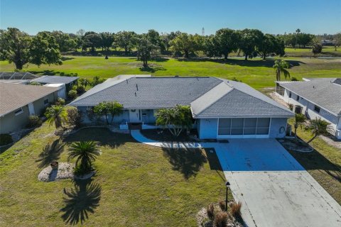 Villa ou maison à Sun City Center, Floride 4 chambres, 156.45 m2 № 2110266