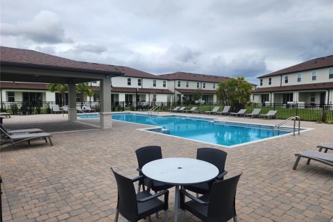 Townhouse in Kissimmee, Florida 3 bedrooms, 151.24 sq.m. № 2394052 - photo 24