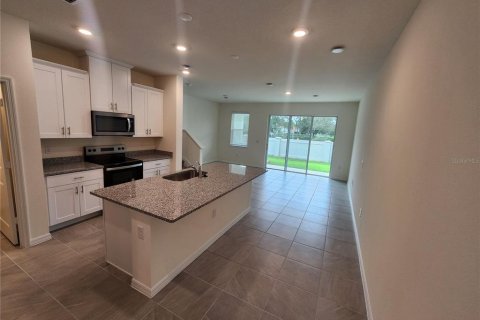 Townhouse in Kissimmee, Florida 3 bedrooms, 151.24 sq.m. № 2394052 - photo 7