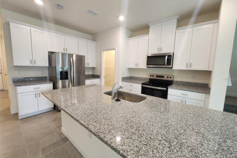 Townhouse in Kissimmee, Florida 3 bedrooms, 151.24 sq.m. № 2394052 - photo 4
