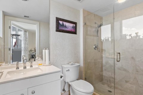 Condo in Sunny Isles Beach, Florida, 3 bedrooms  № 1991238 - photo 27