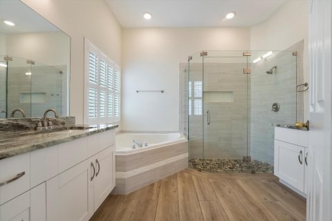 House in Wellington, Florida 4 bedrooms, 199.93 sq.m. № 2175866 - photo 10