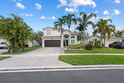 House in Wellington, Florida 4 bedrooms, 199.93 sq.m. № 2175866 - photo 2