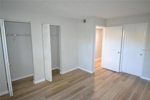 Condo in Palm Harbor, Florida, 2 bedrooms  № 1821377 - photo 30