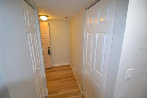 Condo in Palm Harbor, Florida, 2 bedrooms  № 1821377 - photo 3