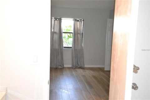 Condo in Palm Harbor, Florida, 2 bedrooms  № 1821377 - photo 28