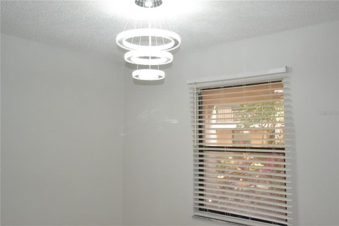 Condo in Palm Harbor, Florida, 2 bedrooms  № 1821377 - photo 19