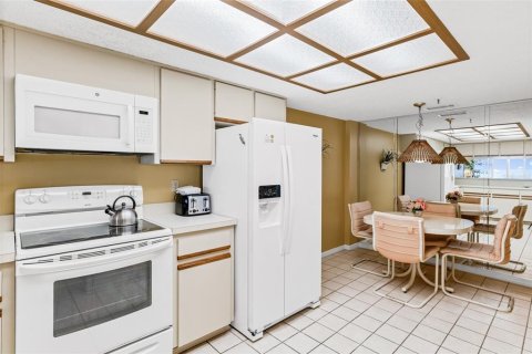 Купить кондоминиум в Индиан-Шорс, Флорида 3 комнаты, 133.31м2, № 1685505 - фото 22