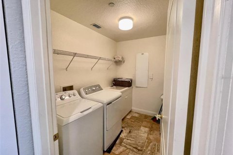 Copropriété à louer à New Smyrna Beach, Floride: 3 chambres, 196.67 m2 № 1808214 - photo 26
