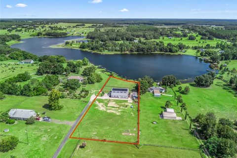 House in Weirsdale, Florida 4 bedrooms, 282.33 sq.m. № 1885148 - photo 2