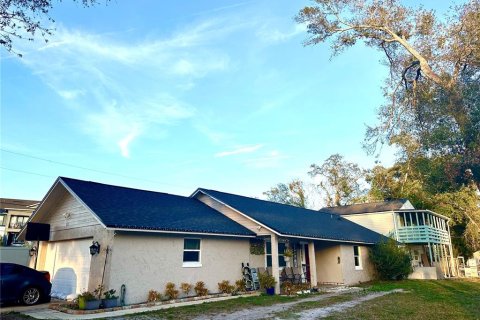 Casa en Casselberry, Florida 4 dormitorios, 166.57 m2 № 1821406
