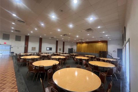 Condo in Plantation, Florida, 2 bedrooms  № 1987697 - photo 25