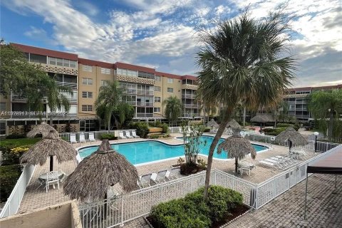 Condo in Plantation, Florida, 2 bedrooms  № 1987697