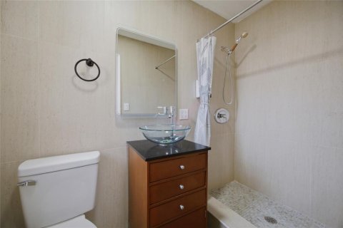 House in Tampa, Florida 3 bedrooms, 181.16 sq.m. № 2227595 - photo 17