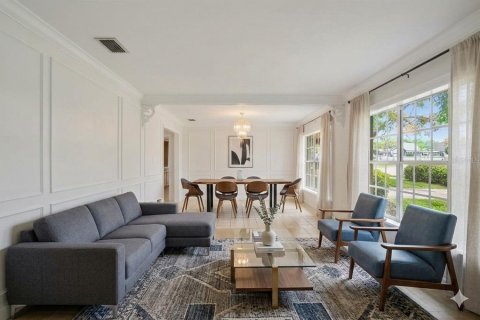 House in Tampa, Florida 3 bedrooms, 181.16 sq.m. № 2227595 - photo 5
