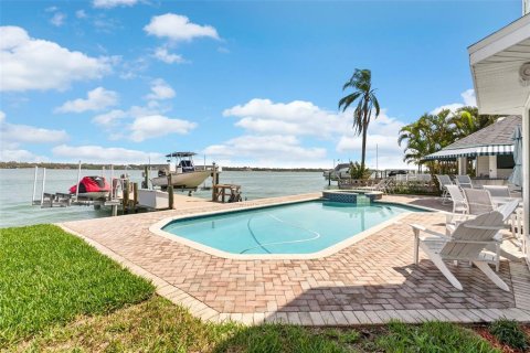 Villa ou maison à vendre à Treasure Island, Floride: 4 chambres, 308.9 m2 № 2223560 - photo 3