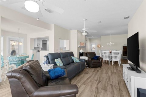 Villa ou maison à vendre à Treasure Island, Floride: 4 chambres, 308.9 m2 № 2223560 - photo 18