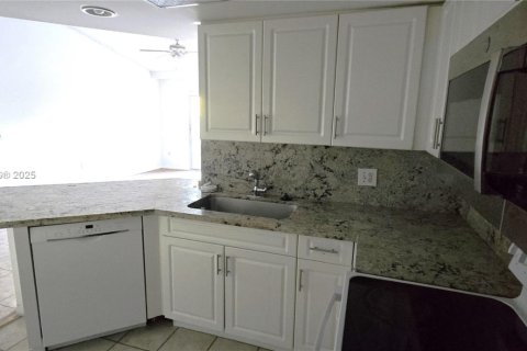 Copropriété à vendre à West Palm Beach, Floride: 2 chambres, 95.32 m2 № 1974428 - photo 13