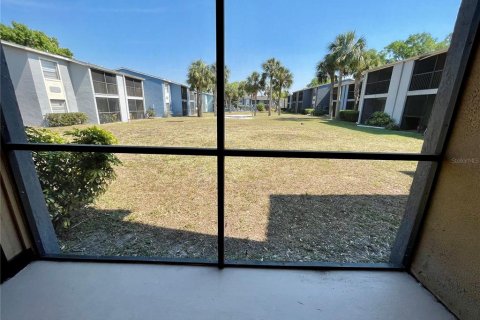 Condominio en alquiler en Orlando, Florida, 2 dormitorios, 78.97 m2 № 1911222 - foto 15