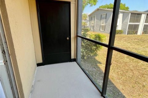Condominio en alquiler en Orlando, Florida, 2 dormitorios, 78.97 m2 № 1911222 - foto 14