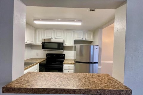 Condominio en alquiler en Orlando, Florida, 2 dormitorios, 78.97 m2 № 1911222 - foto 5