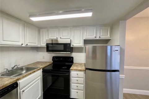 Condominio en alquiler en Orlando, Florida, 2 dormitorios, 78.97 m2 № 1911222 - foto 6