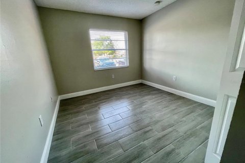 Condominio en alquiler en Orlando, Florida, 2 dormitorios, 78.97 m2 № 1911222 - foto 11