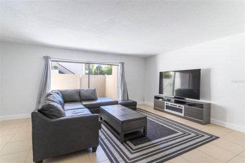 Condo in Tampa, Florida, 2 bedrooms  № 2095252 - photo 7