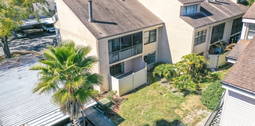 Condo in Tampa, Florida, 2 bedrooms  № 2095252