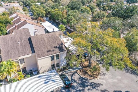Condo in Tampa, Florida, 2 bedrooms  № 2095252 - photo 23