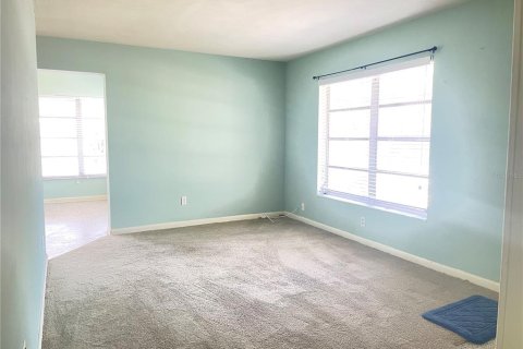 Casa en venta en Deltona, Florida, 2 dormitorios, 81.75 m2 № 1673930 - foto 4