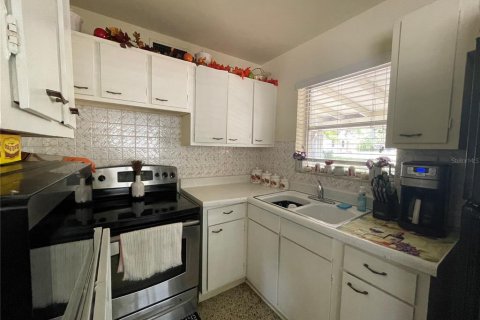 Casa en venta en Deltona, Florida, 2 dormitorios, 81.75 m2 № 1673930 - foto 7