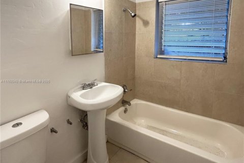 Apartment in Miami, Florida 2 bedrooms, 89.19 sq.m. № 1935881 - photo 9