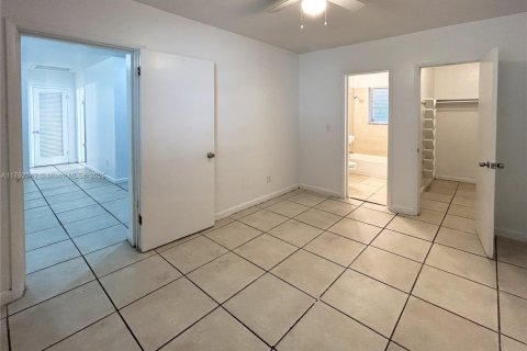 Appartement à louer à Miami, Floride: 2 chambres, 89.19 m2 № 1935881 - photo 6