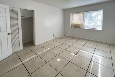 Appartement à louer à Miami, Floride: 2 chambres, 89.19 m2 № 1935881 - photo 15
