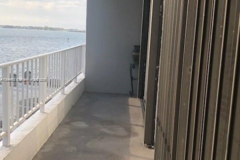 Condominio en venta en Miami, Florida, 1 dormitorio, 56.86 m2 № 1855047 - foto 7