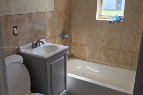 Condo in Miami, Florida, 2 bedrooms  № 2068149