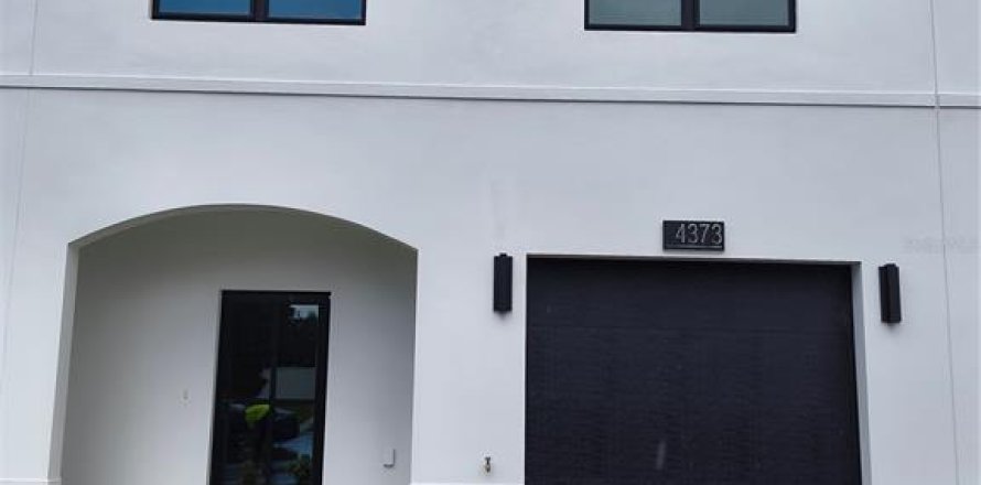 Touwnhouse à Tampa, Floride 3 chambres, 161.37 m2 № 2210677