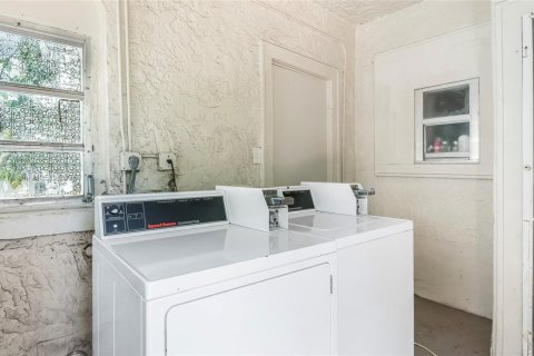 House in Miami, Florida 1 bedroom, 51.1 sq.m. № 1925255 - photo 11