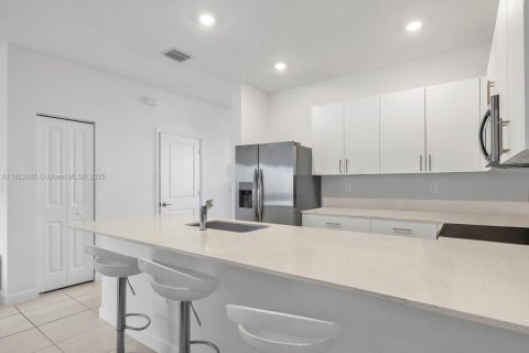 Купить таунхаус в Хомстед, Флорида 3 спальни, 135.64м2, № 1958603 - фото 13