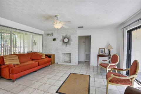 Villa ou maison à vendre à Oakland Park, Floride: 2 chambres, 90.12 m2 № 2006735 - photo 9