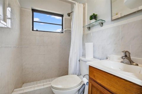 Villa ou maison à vendre à Oakland Park, Floride: 2 chambres, 90.12 m2 № 2006735 - photo 15