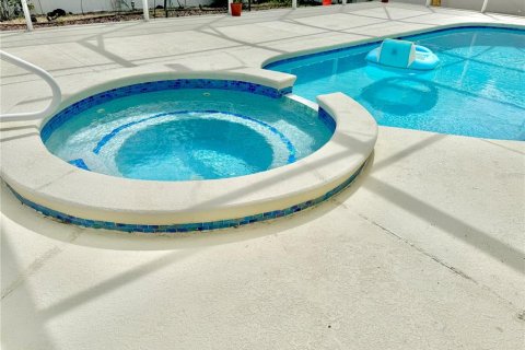 Villa ou maison à vendre à Davenport, Floride: 5 chambres, 204.66 m2 № 2402877 - photo 9