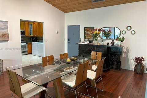 Condominio en alquiler en Key Biscayne, Florida, 2 dormitorios, 134.71 m2 № 1984128 - foto 6