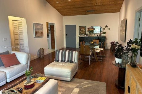 Condominio en alquiler en Key Biscayne, Florida, 2 dormitorios, 134.71 m2 № 1984128 - foto 12