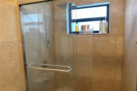 Condominio en alquiler en Key Biscayne, Florida, 2 dormitorios, 134.71 m2 № 1984128 - foto 22